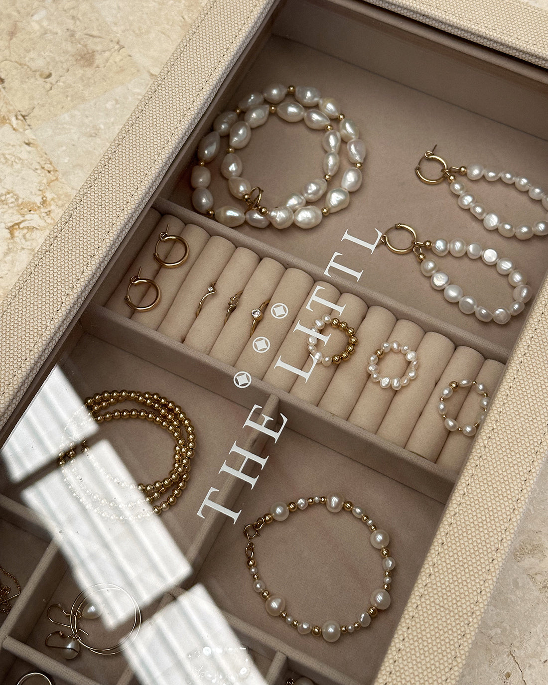 FREE Deluxe Jewellery Box
