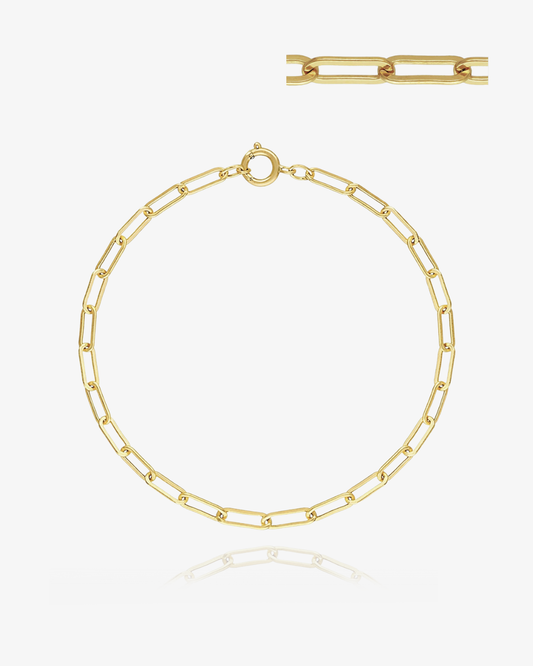 Paperclip Chain Bracelet Close-Up - 14k Gold-Filled | The Littl