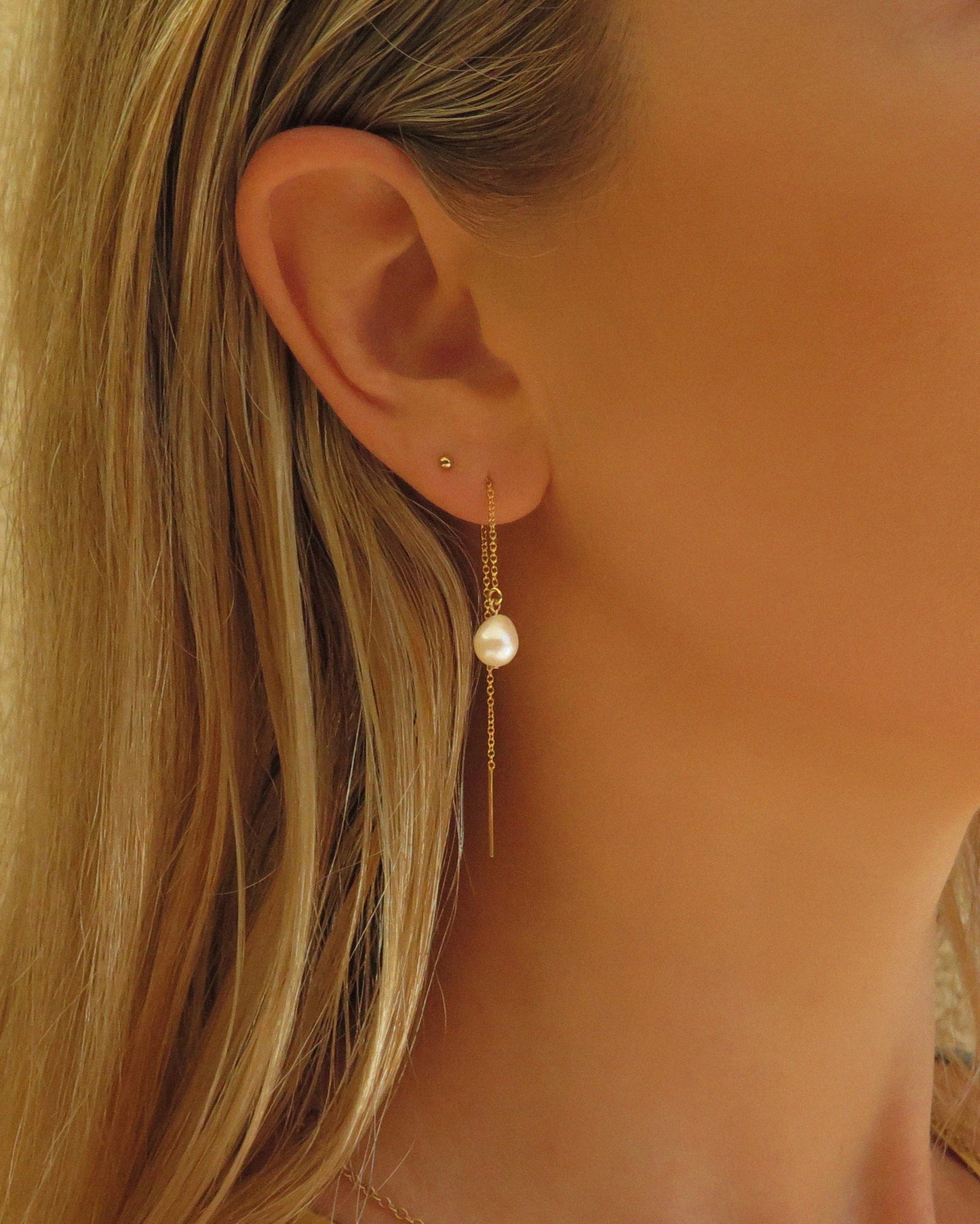 Teardrop Freshwater Pearl Threader Earrings - 14k Yellow Gold Fill