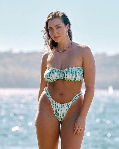 Magnetic Bikini Bottom - Eze - Worn | The Littl