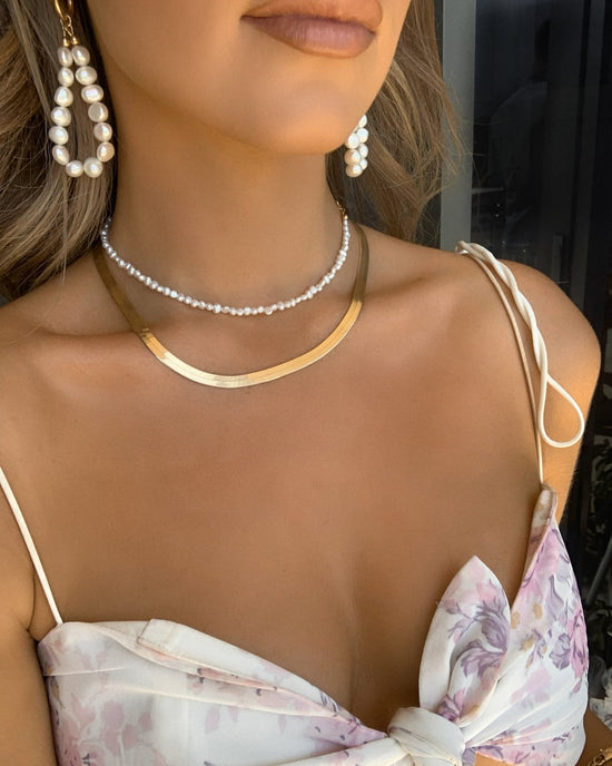Load image into Gallery viewer, FRESHWATER PEARL BEADED NECKLACE - The Littl - 14k Yellow Gold Fill - 39cm
