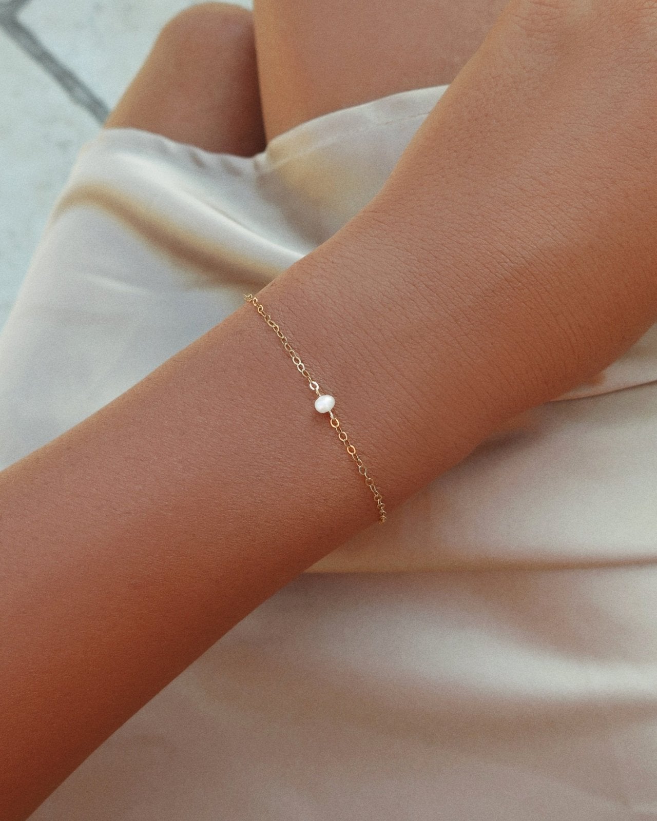 FRESHWATER PEARL BRACELET- 14k Yellow Gold - The Littl - Deluxe Chain - 16cm